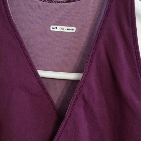 Lululemon criss cross tank - Picture 9 of 16
